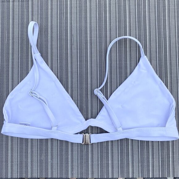White Bikini Swim Top with a Floral Applique Small Excellent Pre-owned Condition - Picture 2 of 3